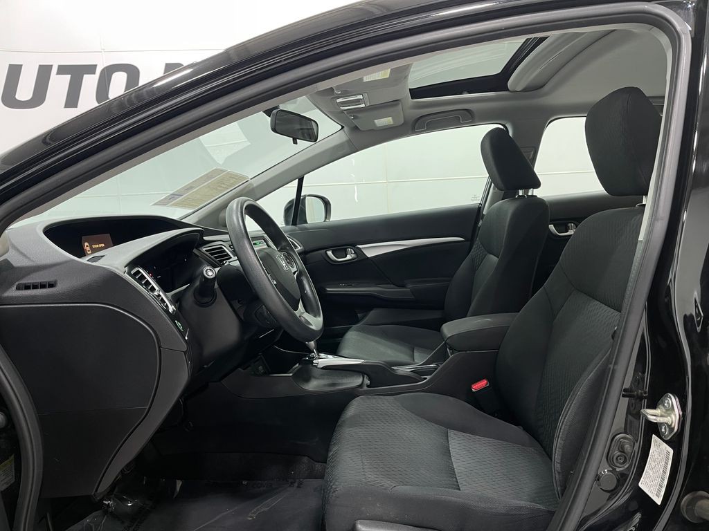 2015 Honda Civic Image 12