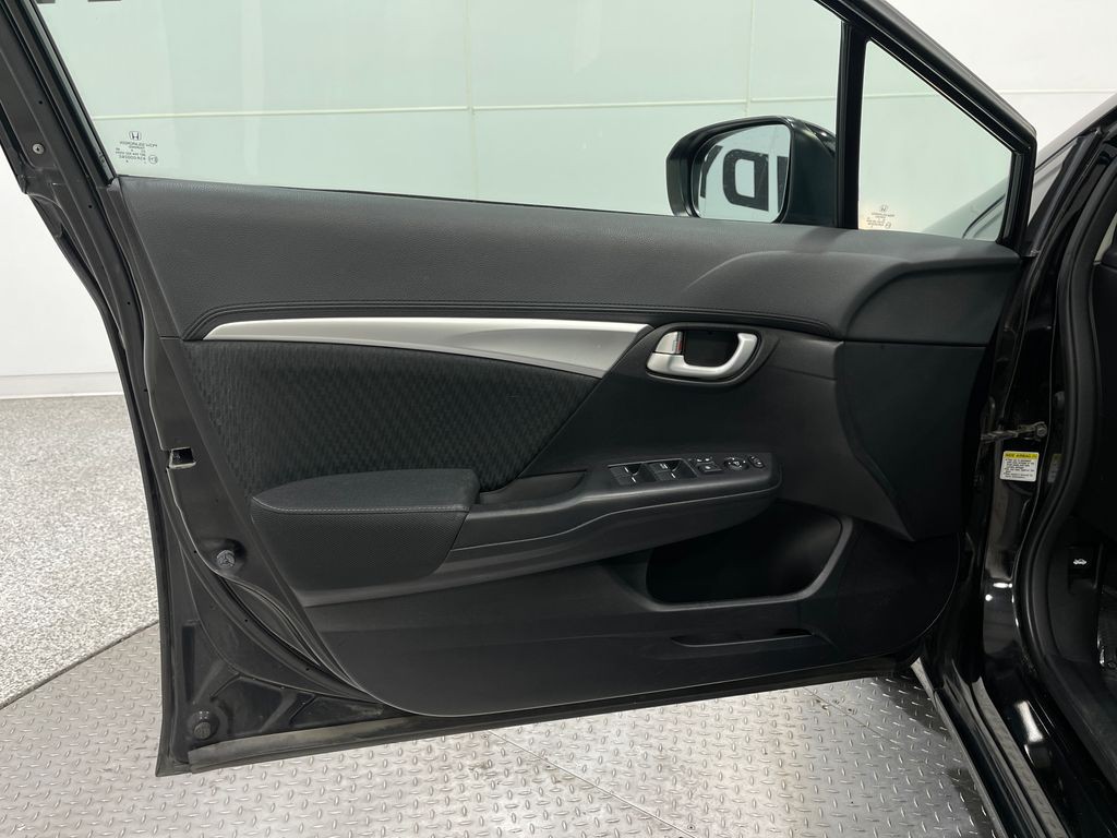 2015 Honda Civic Image 14