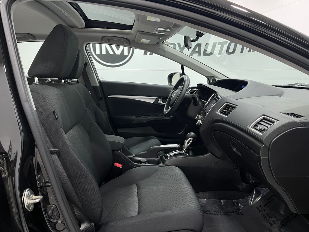 2015 Honda Civic Image 31