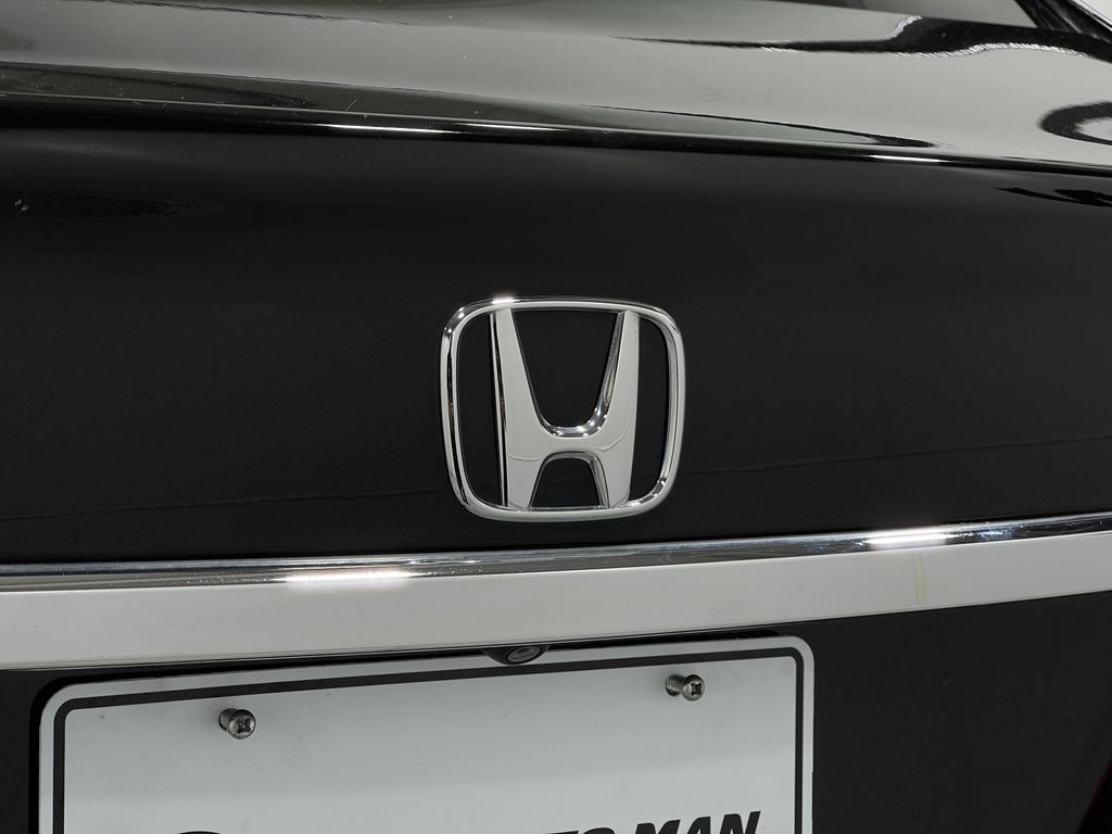 2015 Honda Civic Image 37