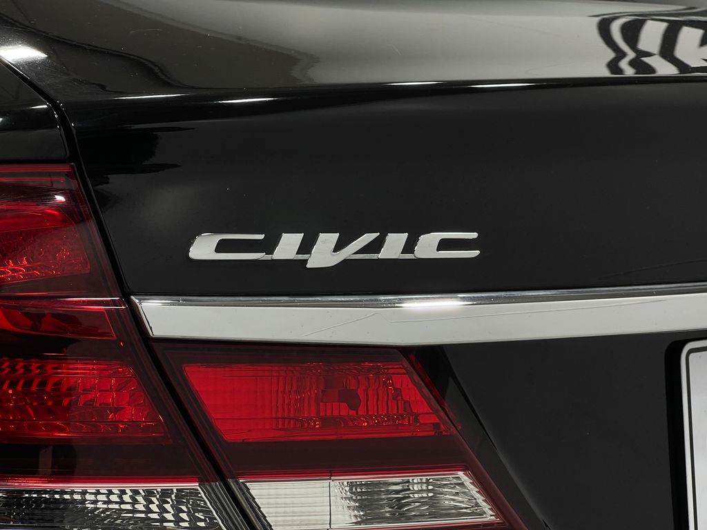 2015 Honda Civic Image 38