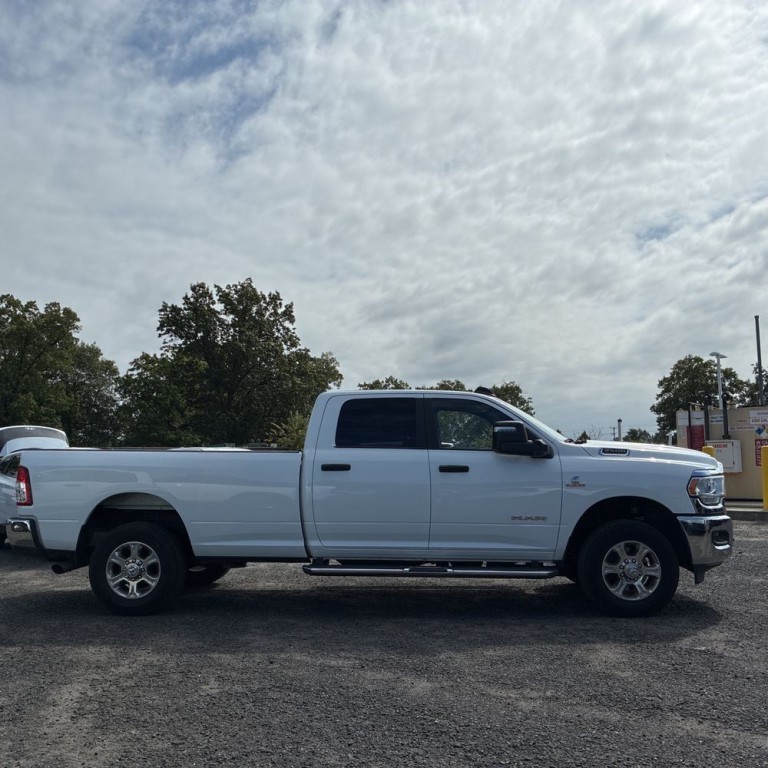 2023 RAM 2500 Image 3