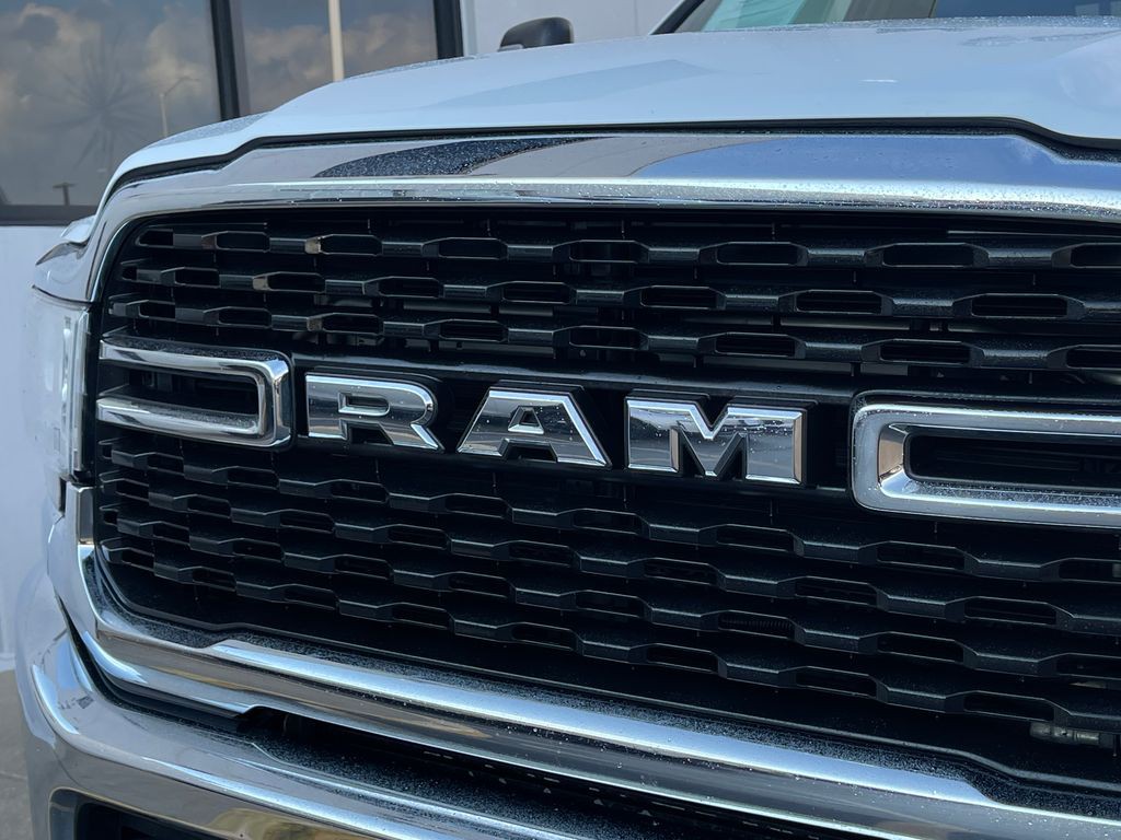 2023 RAM 2500 Image 36