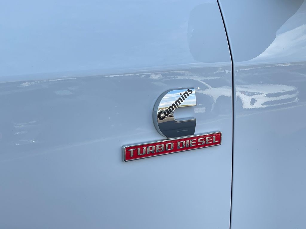 2023 RAM 2500 Image 37