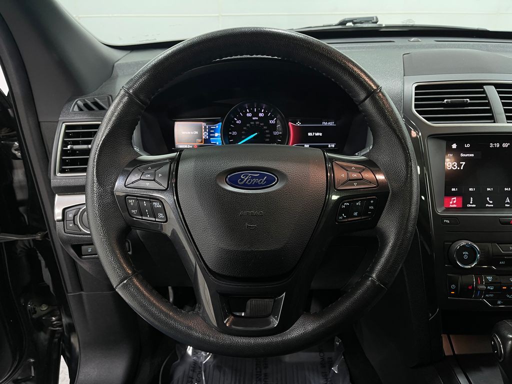 2019 Ford Explorer Image 23