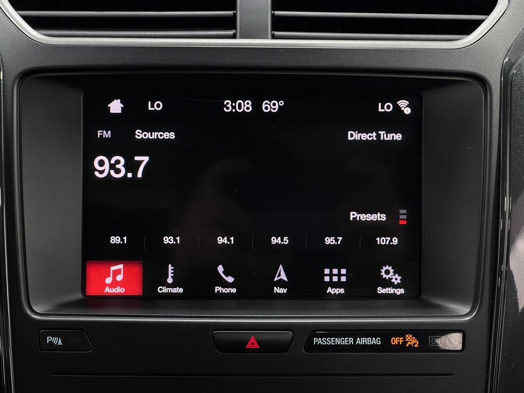 2019 Ford Explorer Image 25