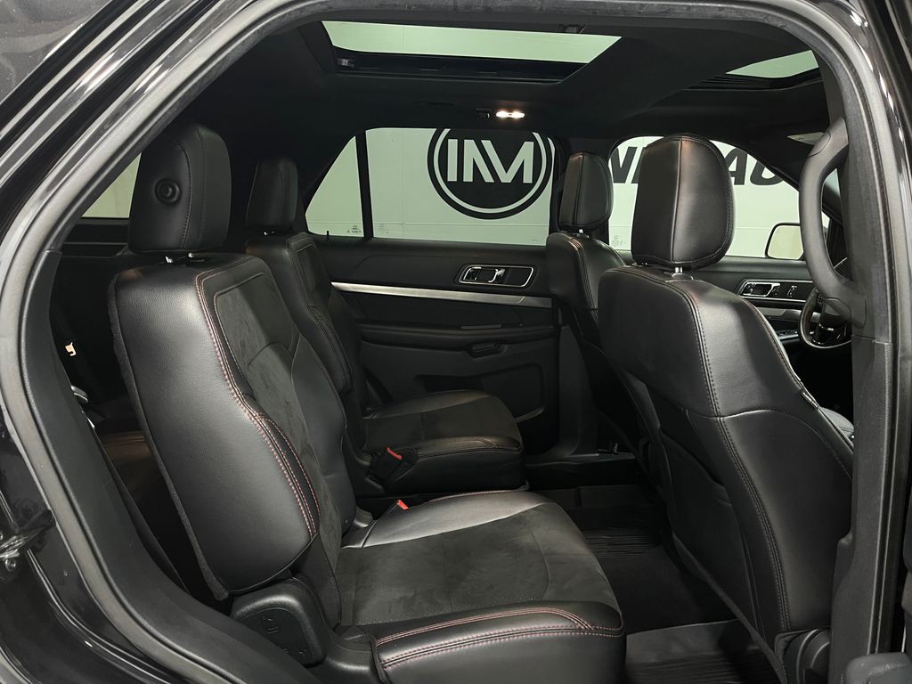 2019 Ford Explorer Image 34