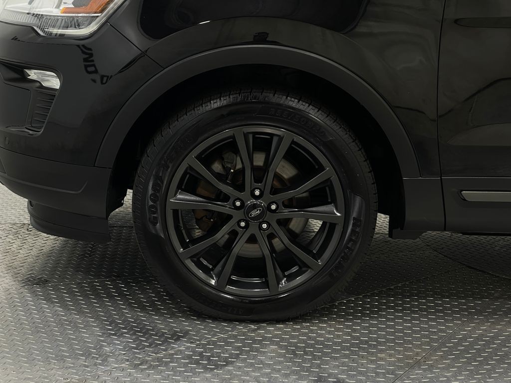 2019 Ford Explorer Image 38