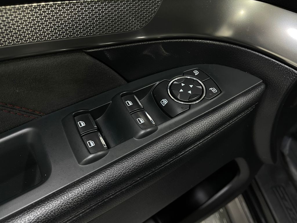 2019 Ford Explorer Image 17