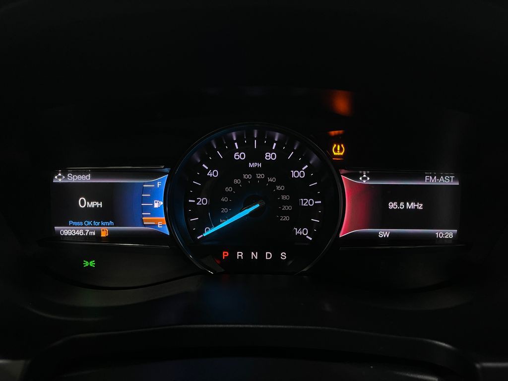 2019 Ford Explorer Image 24