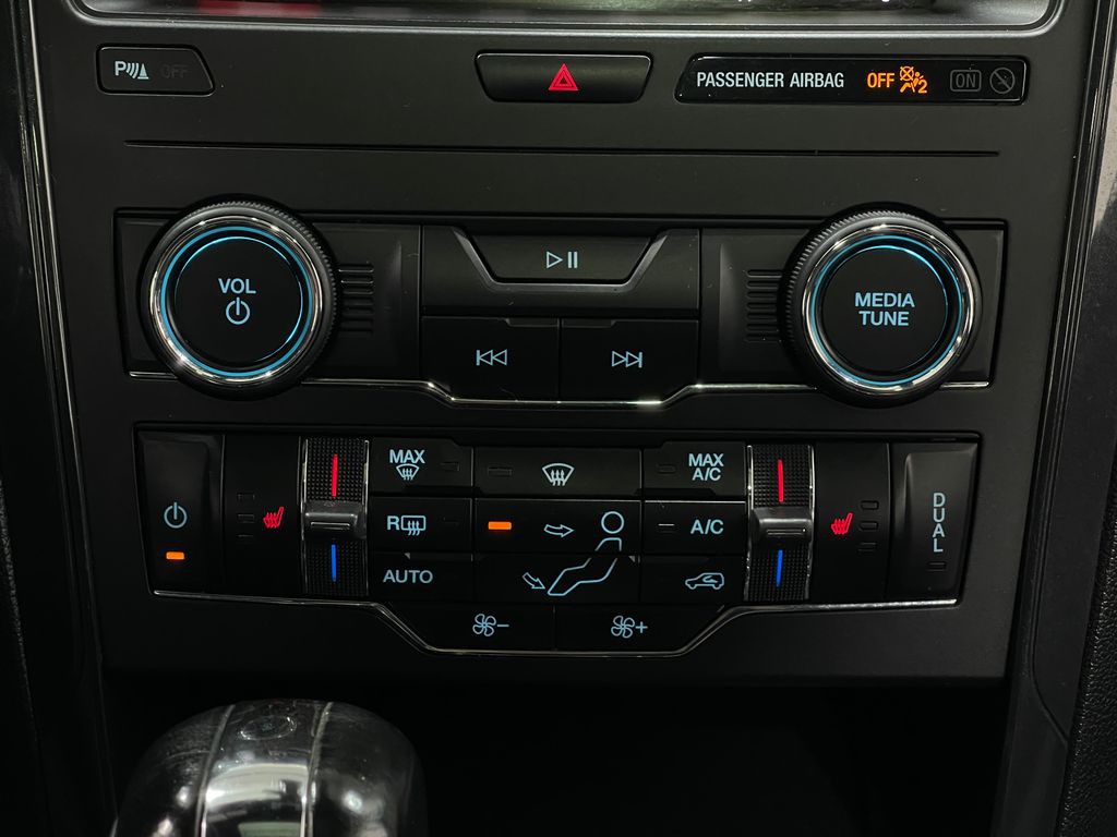 2019 Ford Explorer Image 26