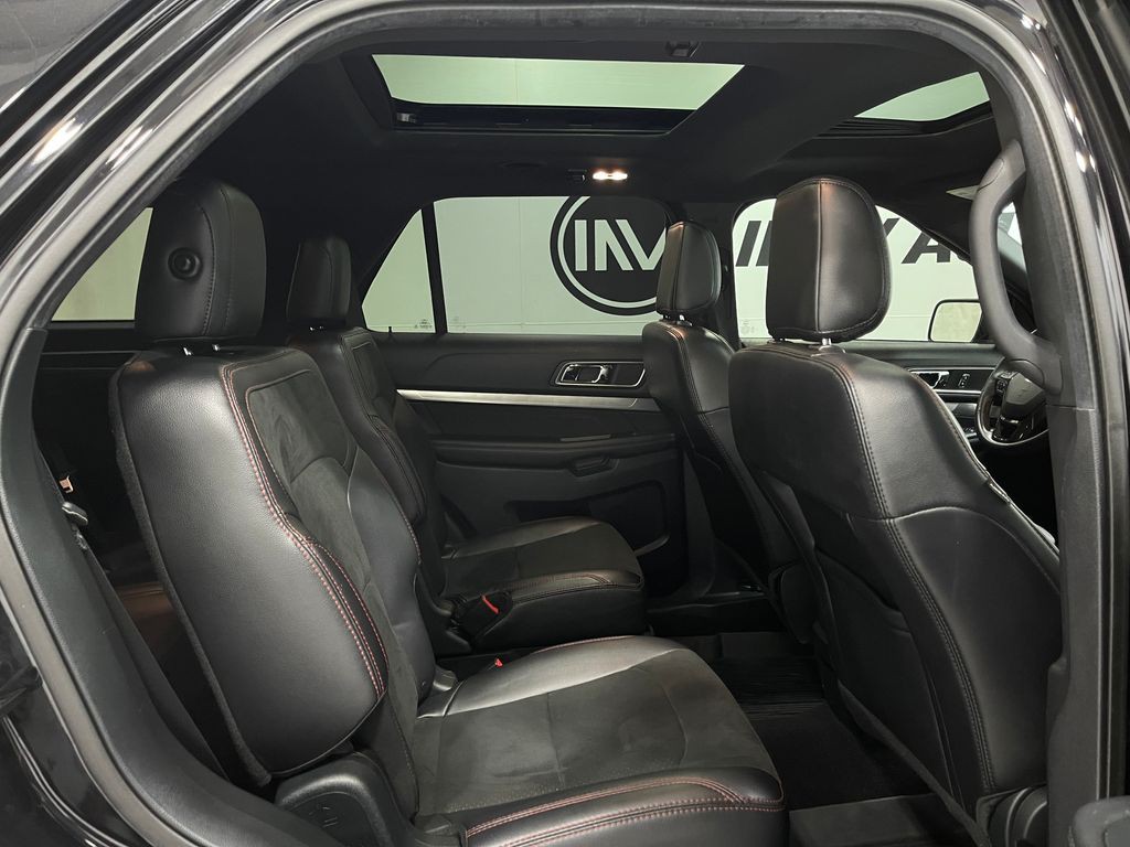 2019 Ford Explorer Image 34