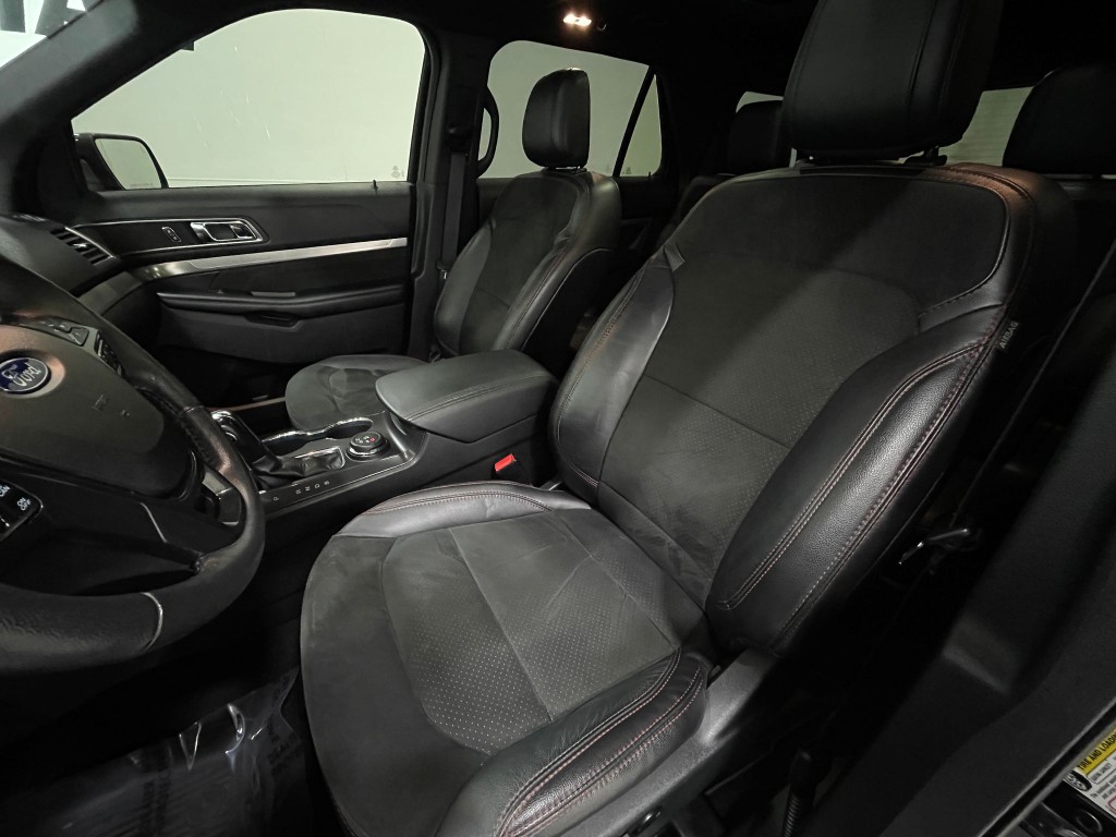 2019 Ford Explorer Image 15