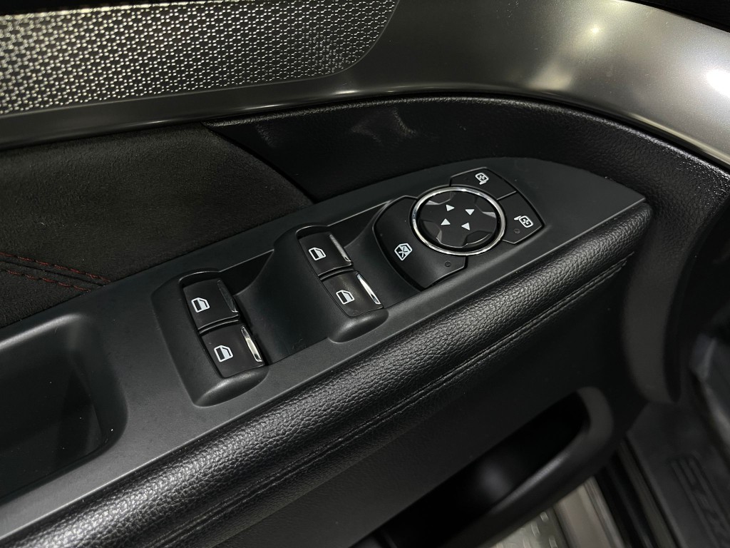 2019 Ford Explorer Image 17