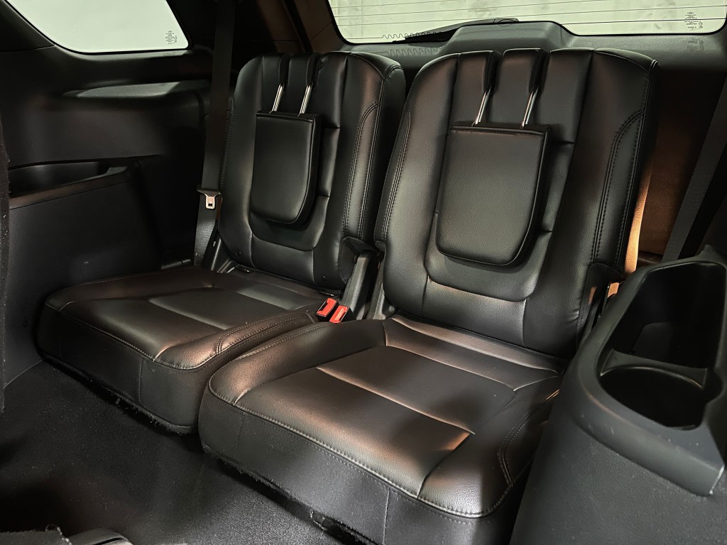 2019 Ford Explorer Image 32