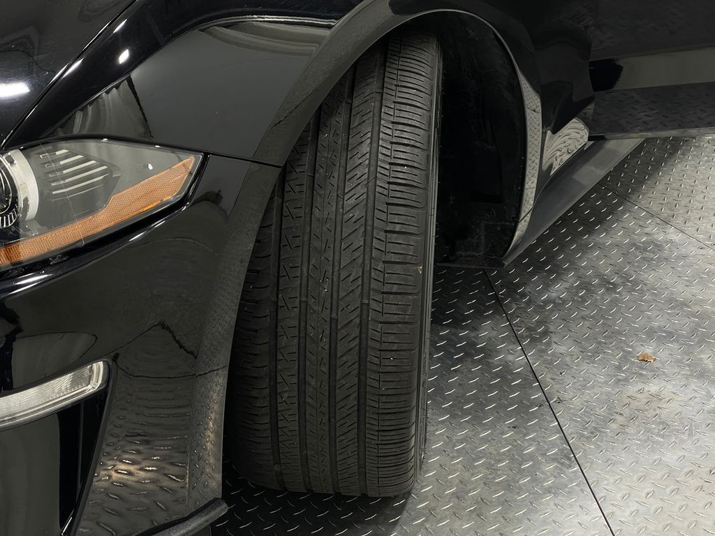 2018 Ford Mustang Image 34