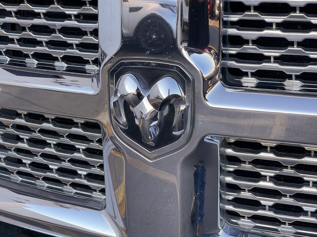 2018 RAM 3500 Image 38