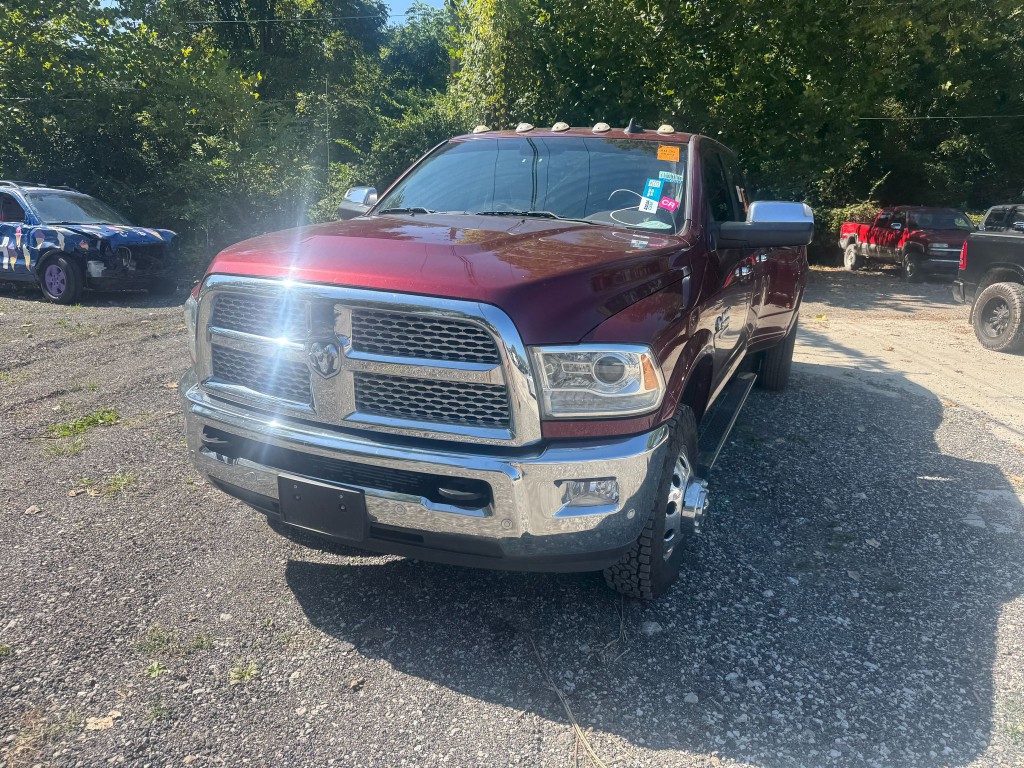 2018 RAM 3500 Image 2