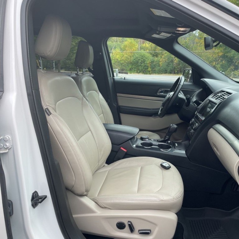2018 Ford Explorer Image 9
