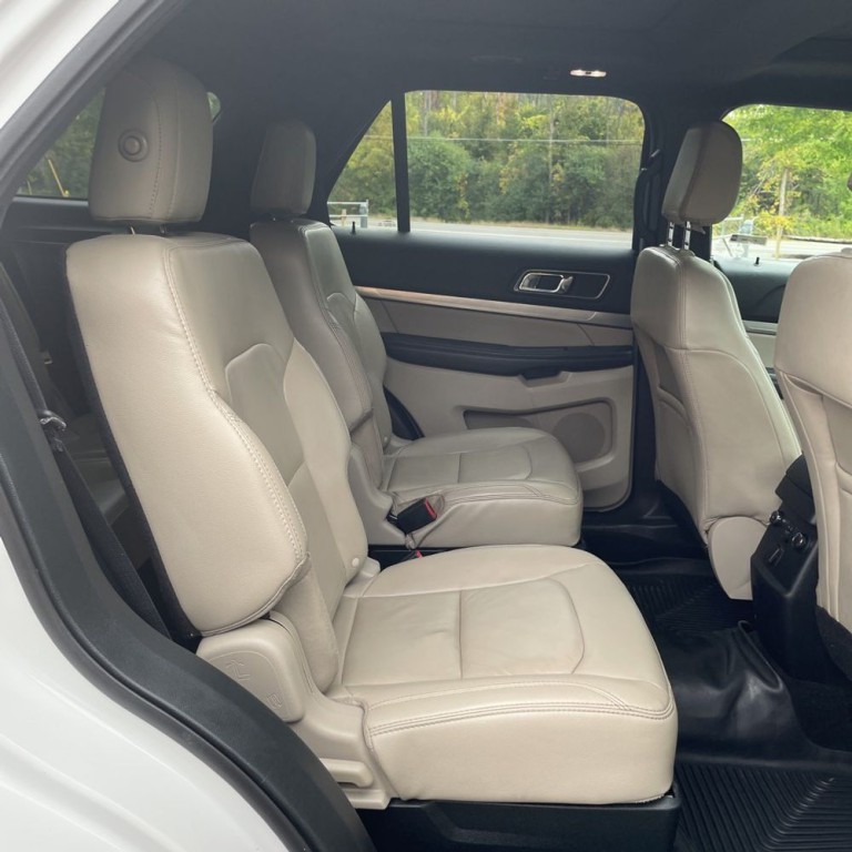 2018 Ford Explorer Image 16