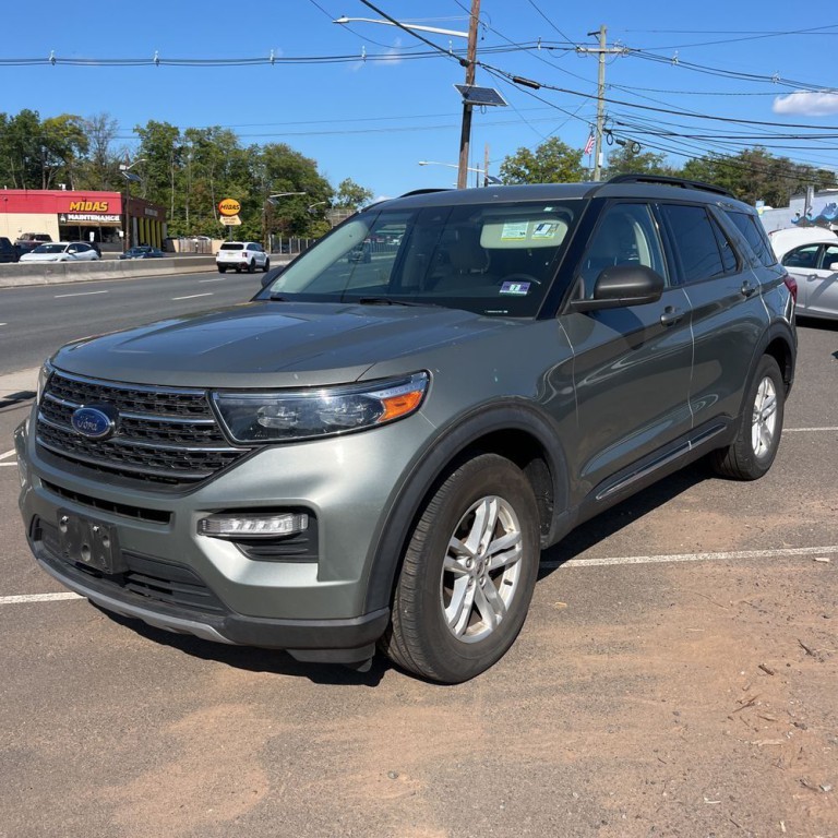 2020 Ford Explorer Image 2