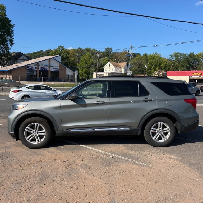 2020 Ford Explorer Image 4