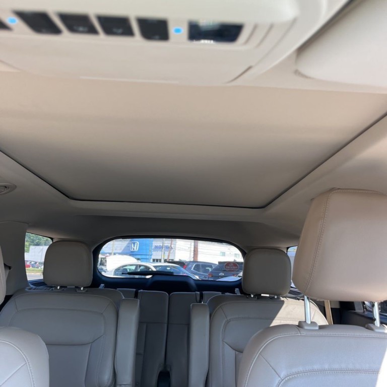 2020 Ford Explorer Image 15