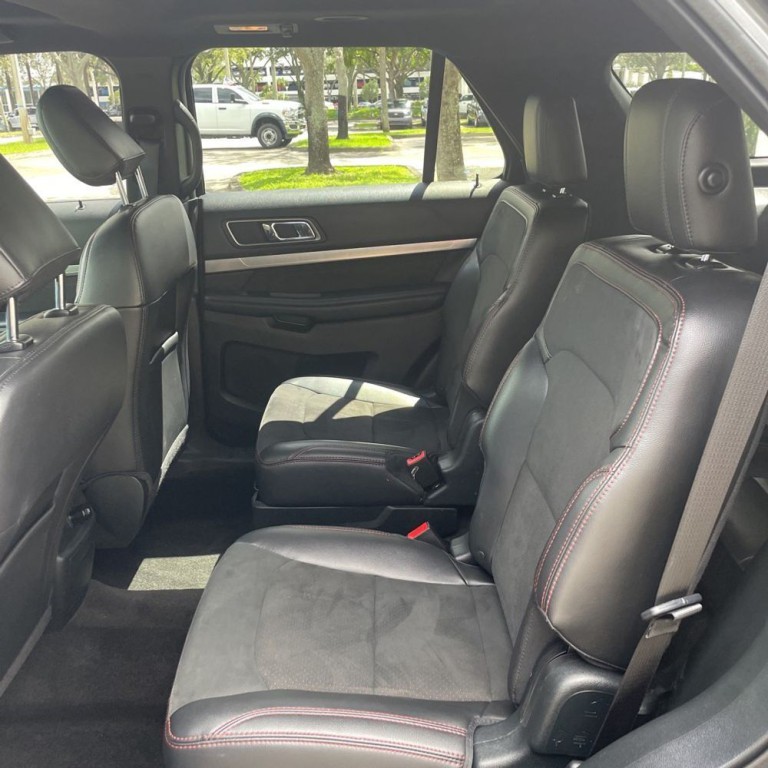 2018 Ford Explorer Image 15