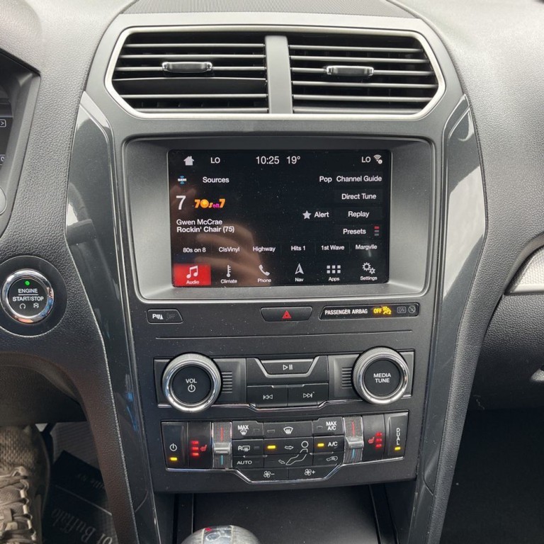 2019 Ford Explorer Image 13