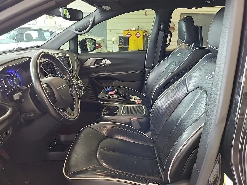 2019 Chrysler Pacifica Image 5