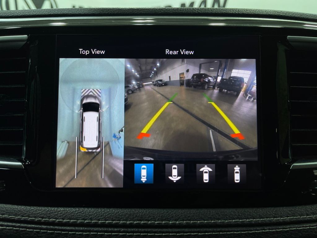 2019 Chrysler Pacifica Image 11