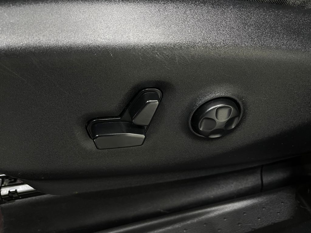 2019 Chrysler Pacifica Image 20