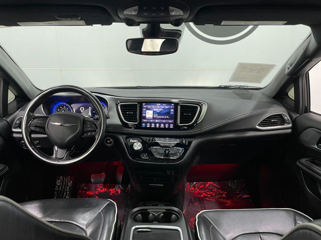 2019 Chrysler Pacifica Image 22