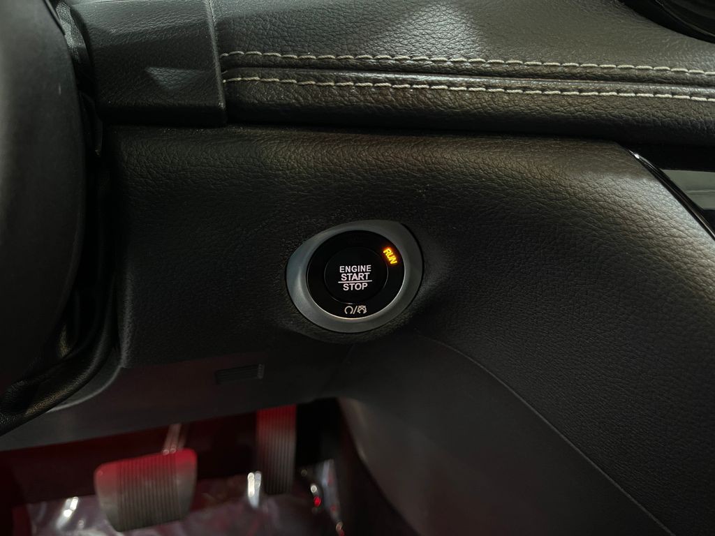 2019 Chrysler Pacifica Image 24