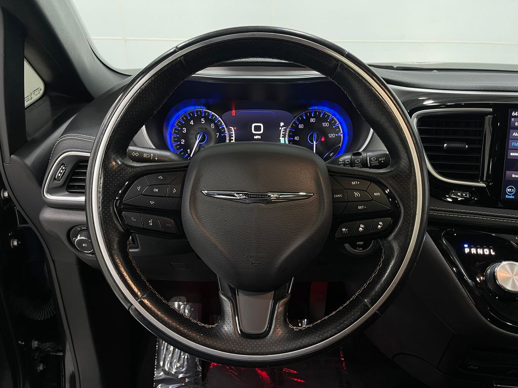 2019 Chrysler Pacifica Image 25