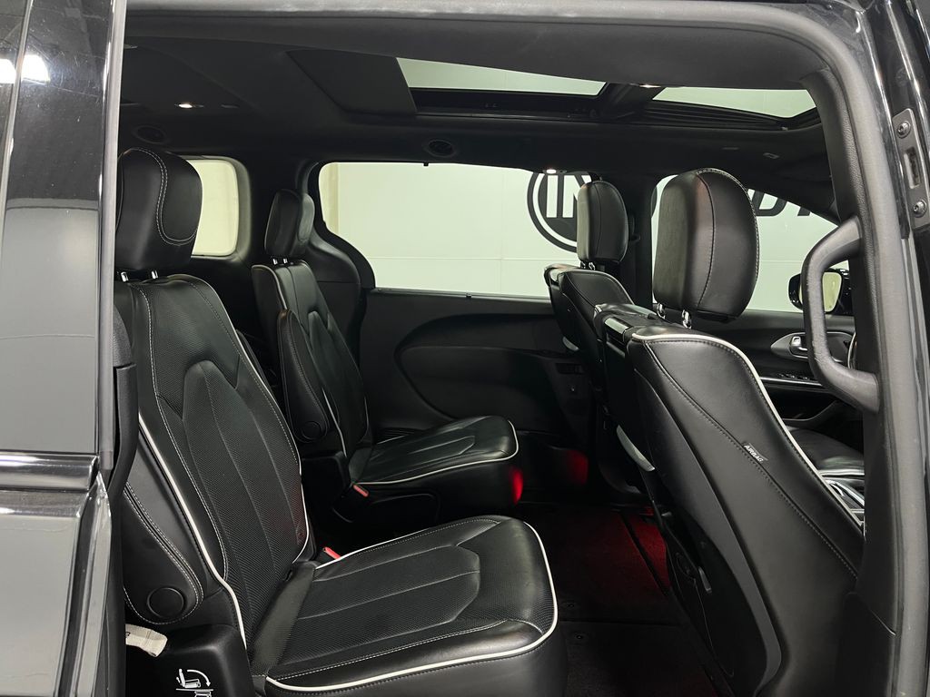 2019 Chrysler Pacifica Image 36