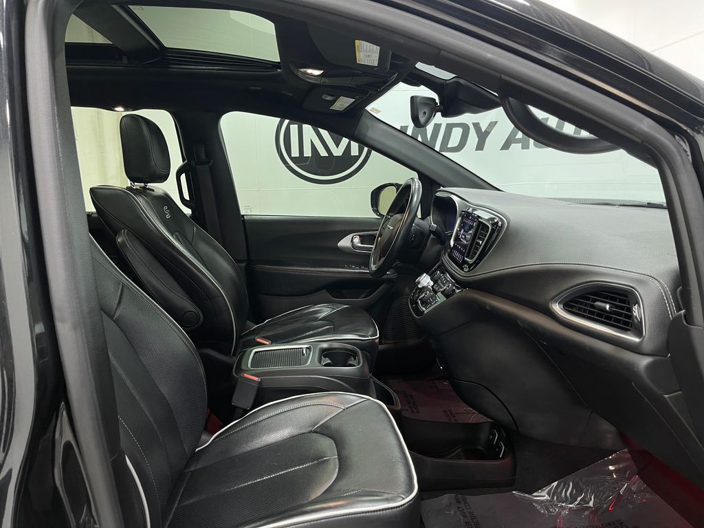 2019 Chrysler Pacifica Image 37