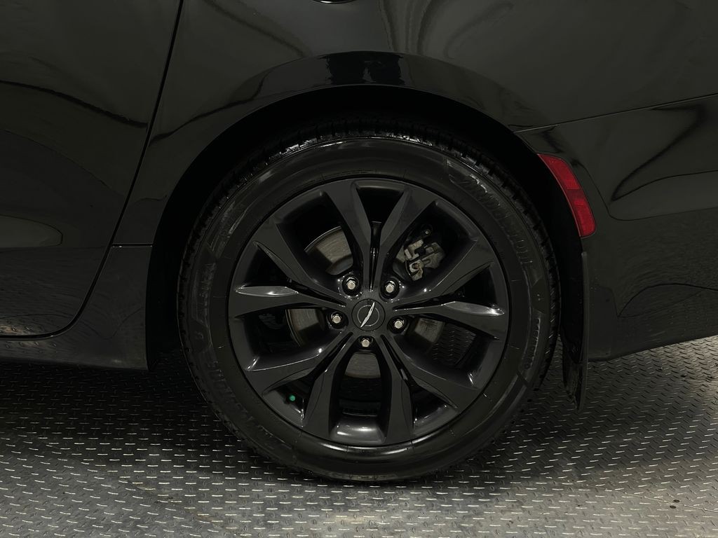 2019 Chrysler Pacifica Image 40