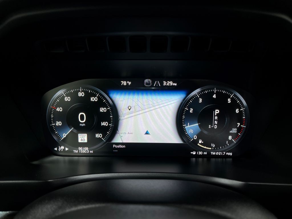 2019 Volvo XC90 Image 24