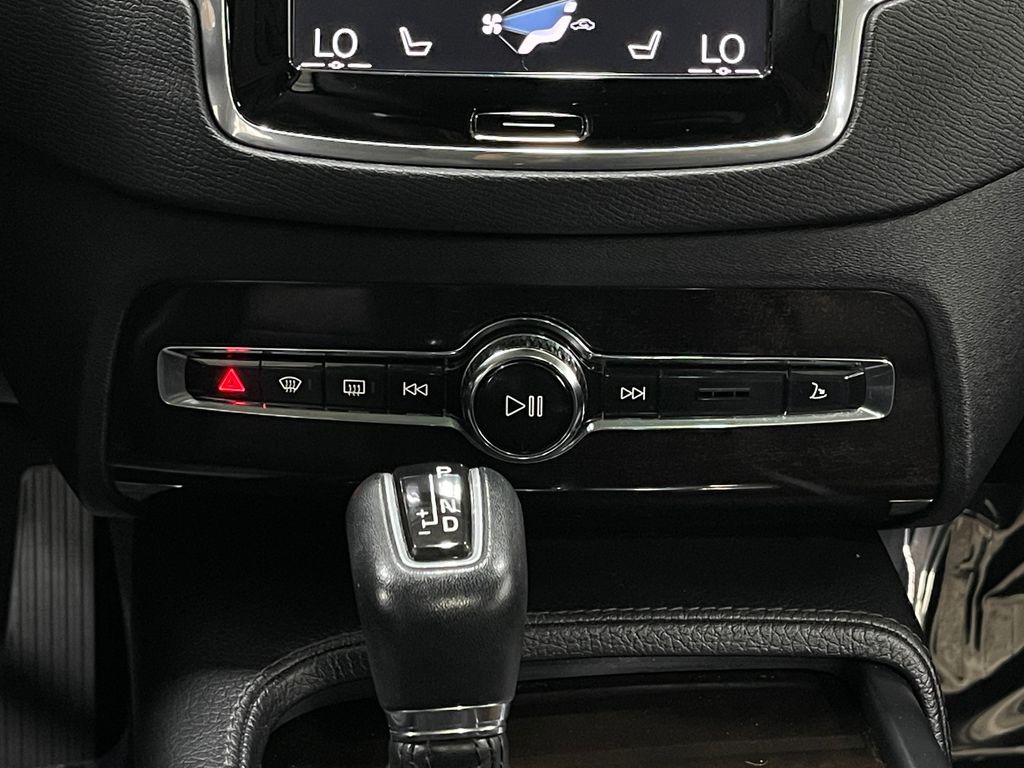 2019 Volvo XC90 Image 26