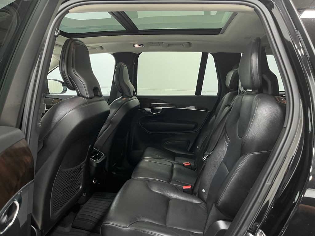 2019 Volvo XC90 Image 31