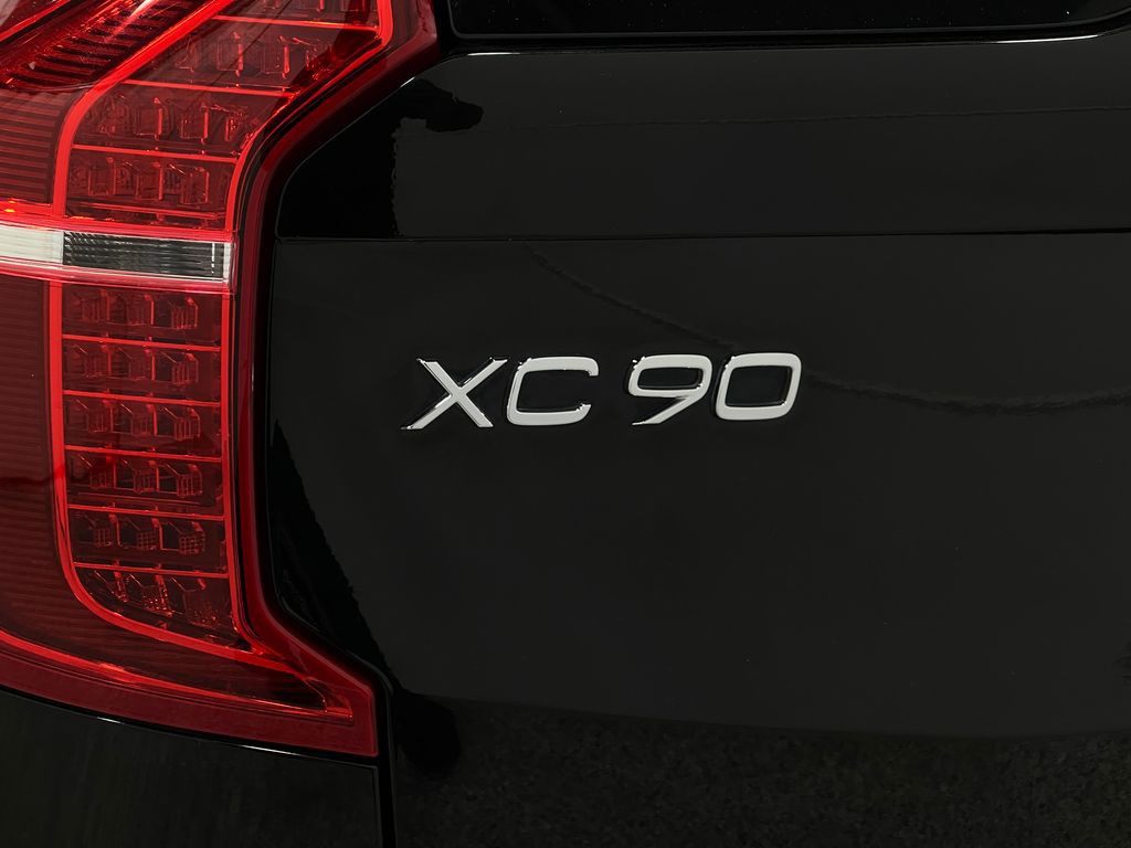 2019 Volvo XC90 Image 42