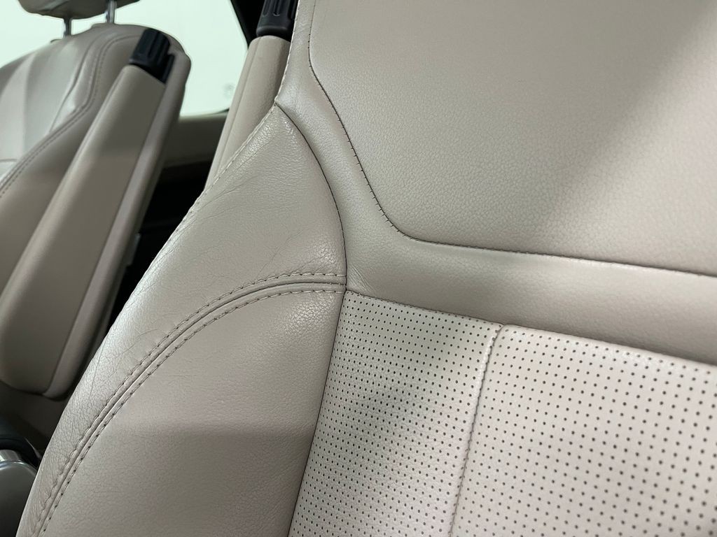 2018 Land Rover Discovery Image 19