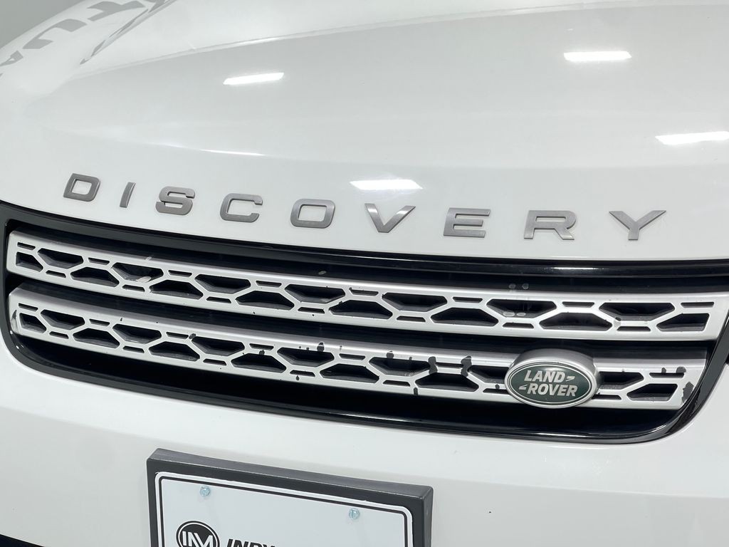 2018 Land Rover Discovery Image 41