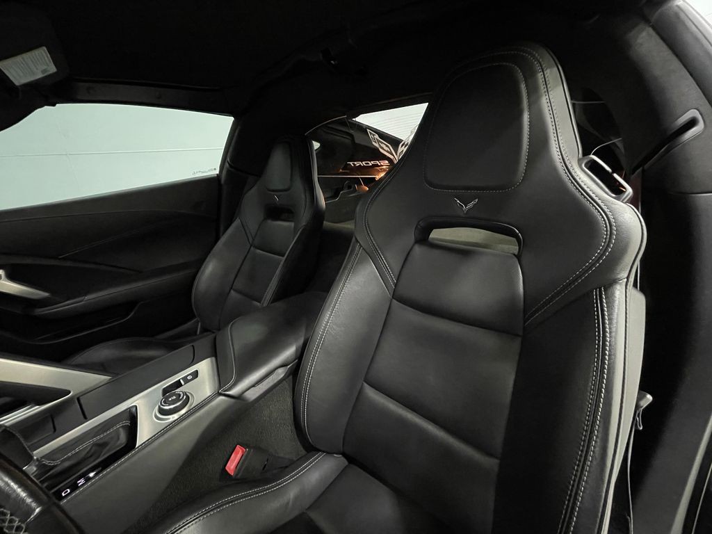 2017 Chevrolet Corvette Image 13