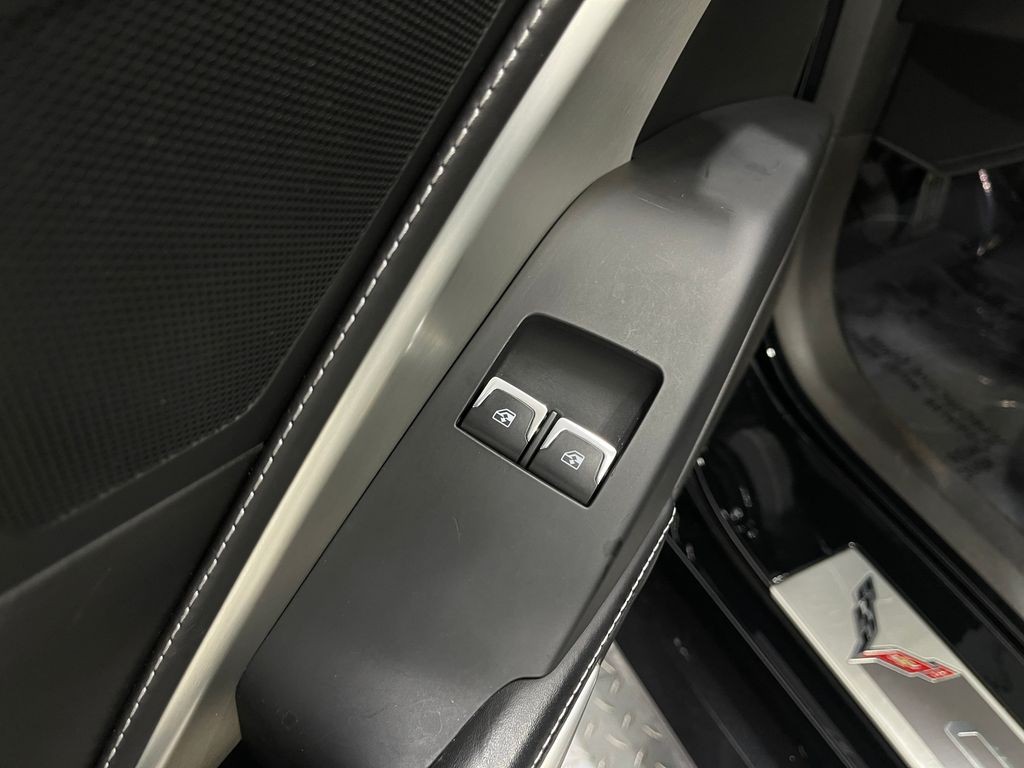 2017 Chevrolet Corvette Image 15