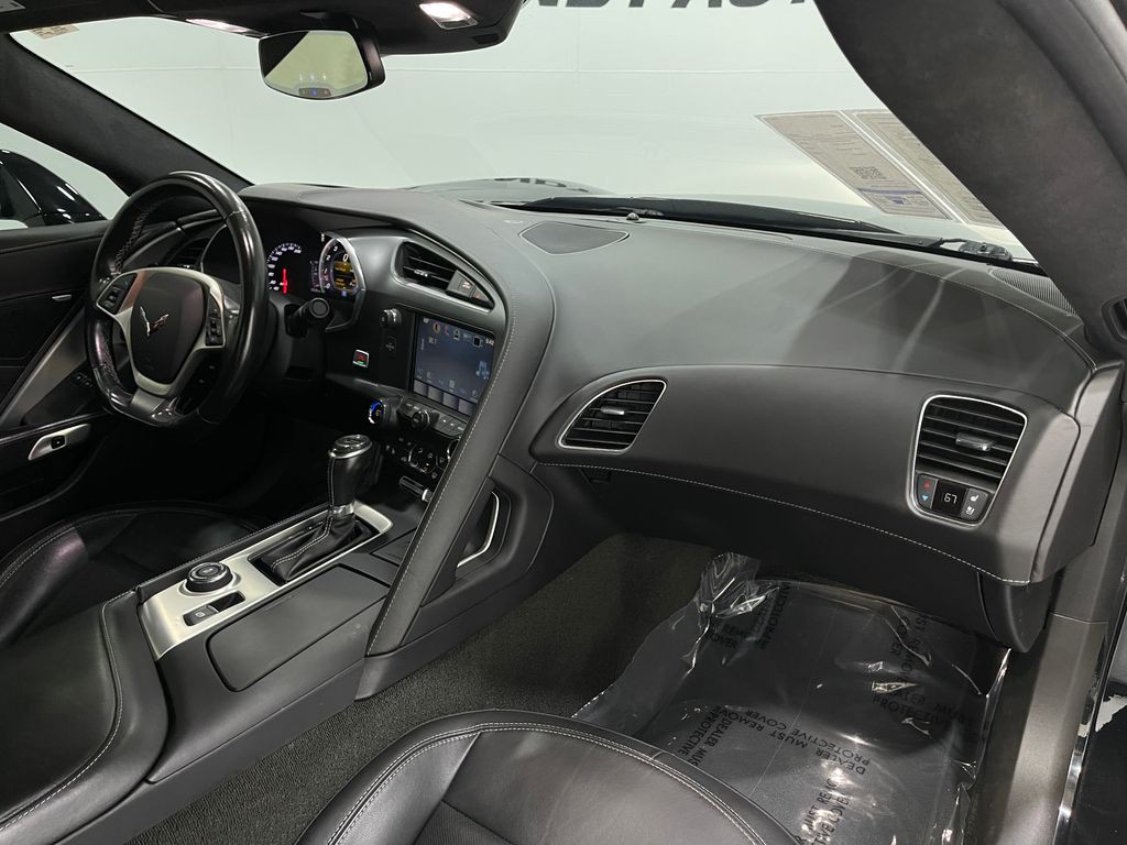 2017 Chevrolet Corvette Image 18