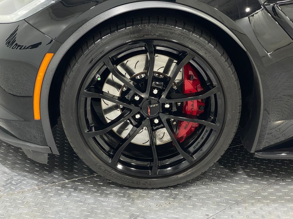 2017 Chevrolet Corvette Image 31