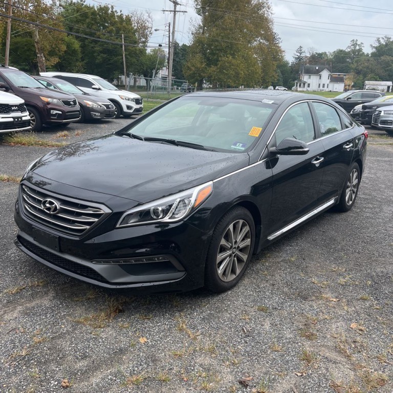 2017 Hyundai Sonata Image 2