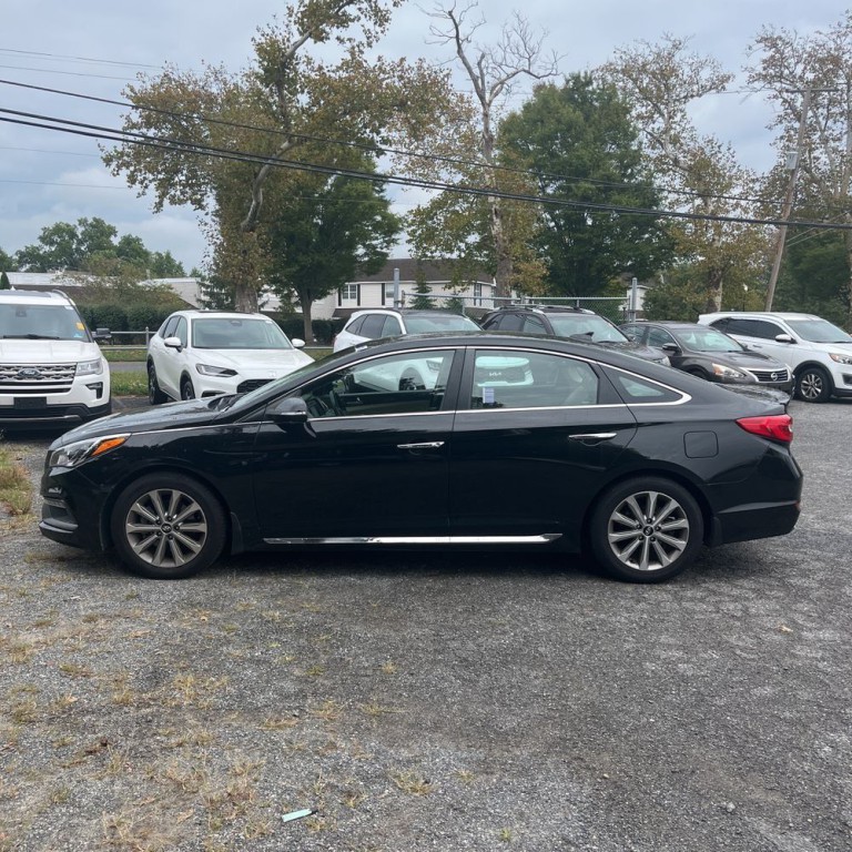 2017 Hyundai Sonata Image 4